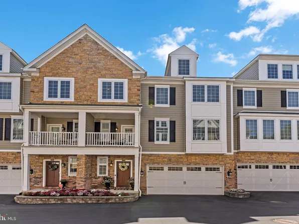 21 Grey Ct, Berwyn, PA 19312