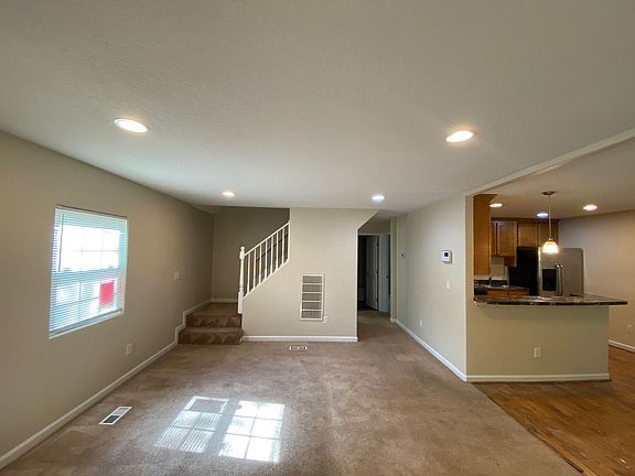 3rd image of 415 Ashlawn Dr