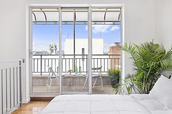 Sold by Corcoran | media 19