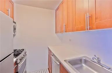 Rented by (Legacy) Elegran