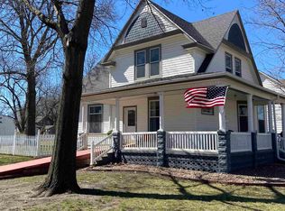 633 Main St, Osage City, KS 66523