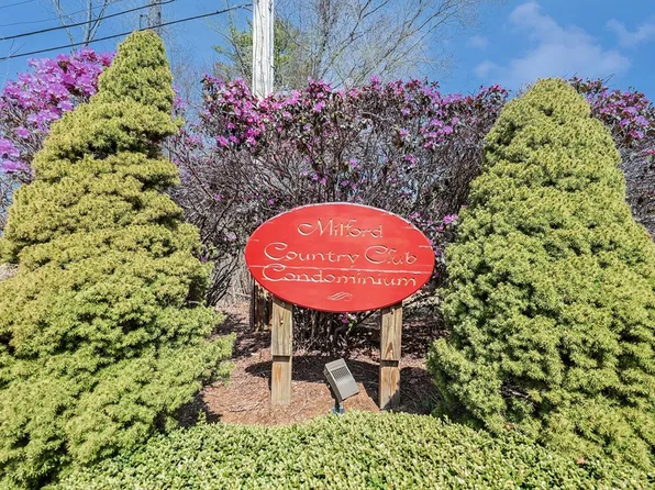 36 Country Club Ln #D, Milford, MA 01757