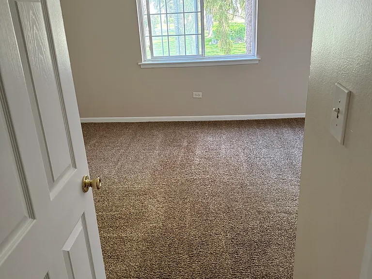 1519 N Windsor Dr #210 — Photo 5