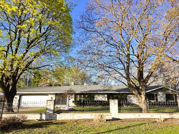 2901 Grandview Blvd, Madison, WI 53713