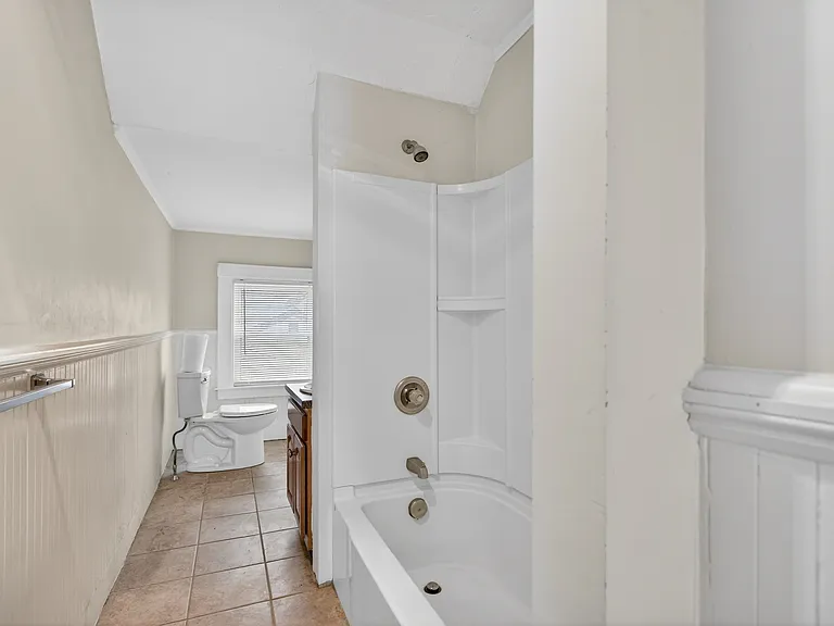 46 Peirce St #3 — Photo 22