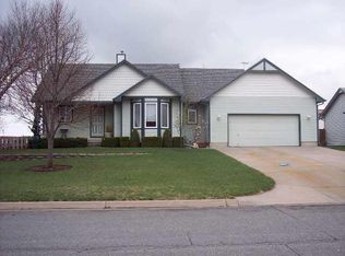 101 Timberlane Dr, Haysville, KS 67060