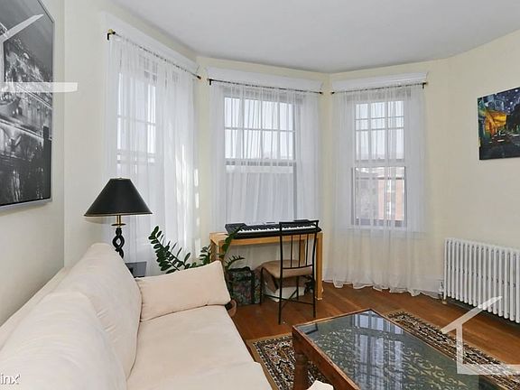 72 Strathmore #11B Boston (Brighton) Unit Photo 2