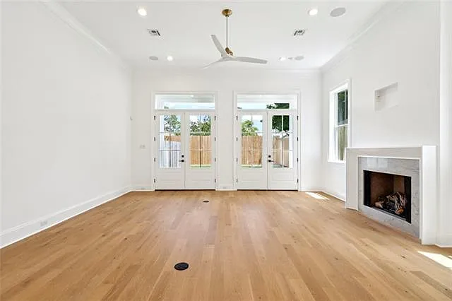 325 Focis St — Photo 8