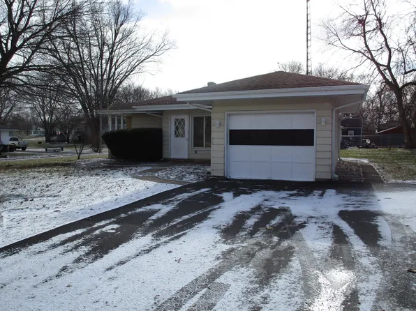 306 N Grant St, Harvard, IL 60033