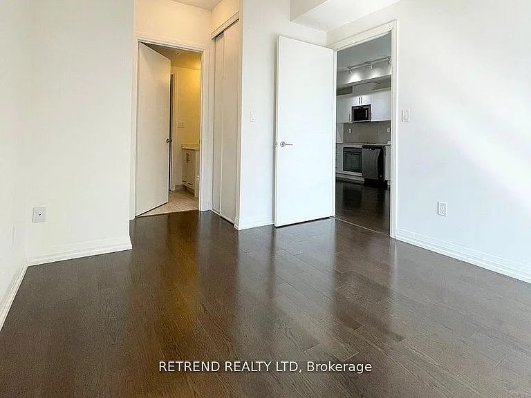 460 Adelaide St E #2109 — Photo 25