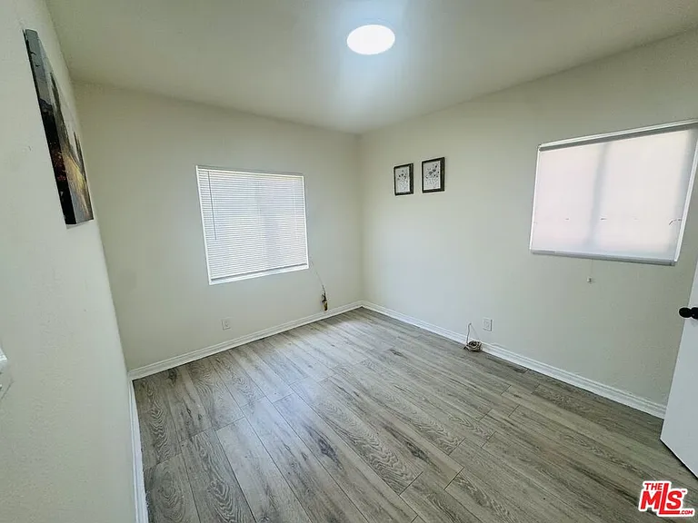 636 W 81st St #644 — Photo 3