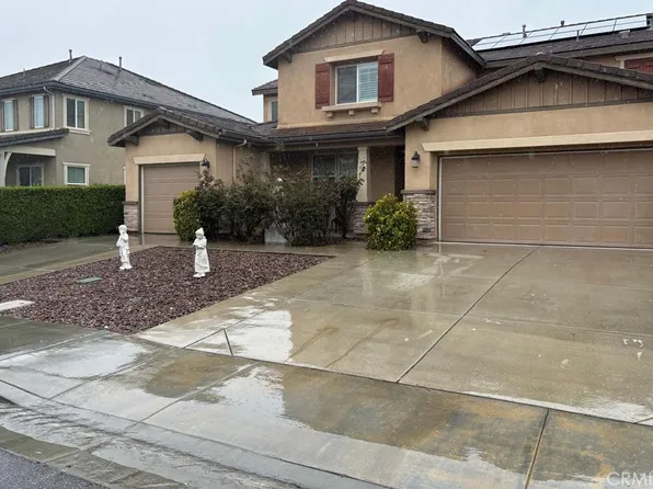 6111 Peregrine Dr, Jurupa Valley, CA 91752