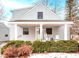 2209 Kennard St, Saint Paul, MN 55109