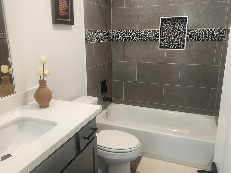 5831 Highland Sky Ln — Photo 10