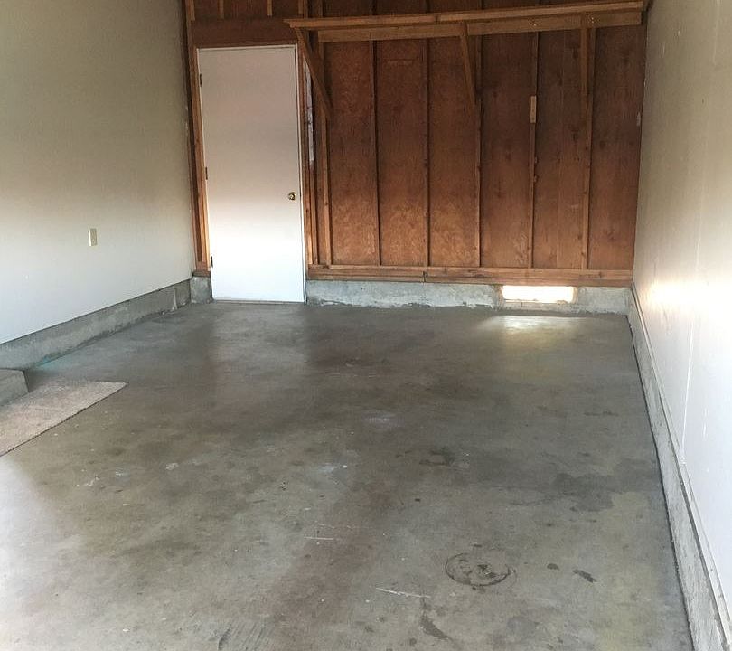 2nd image of 525 24th Ave SE APT 2