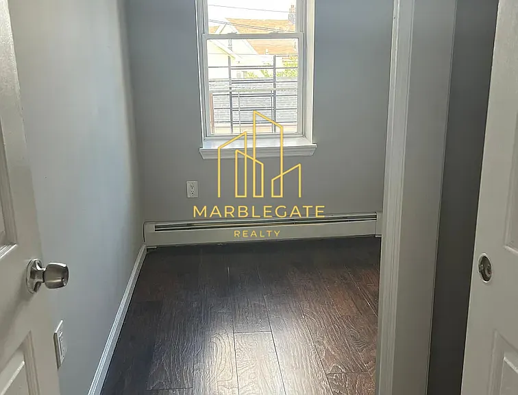 8 Chadwick Ave #11 — Photo 2