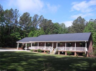 2446 Summerville Church Rd, Denton, NC 27239