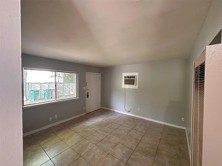 5605 1/2 Jim Hogg Ave #A — Photo 12
