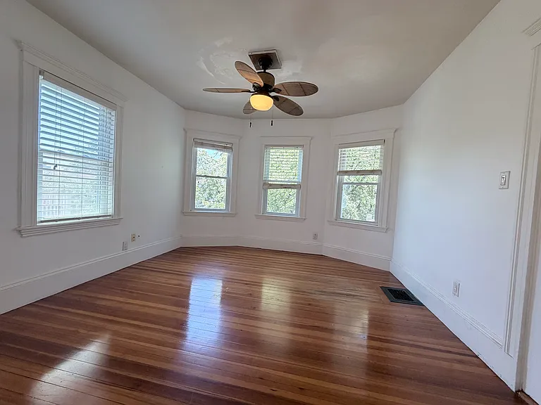 81 Linden Ave #2 — Photo 14