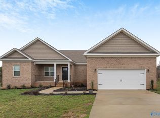 35 Kennedy Ln, Grant, AL 35747