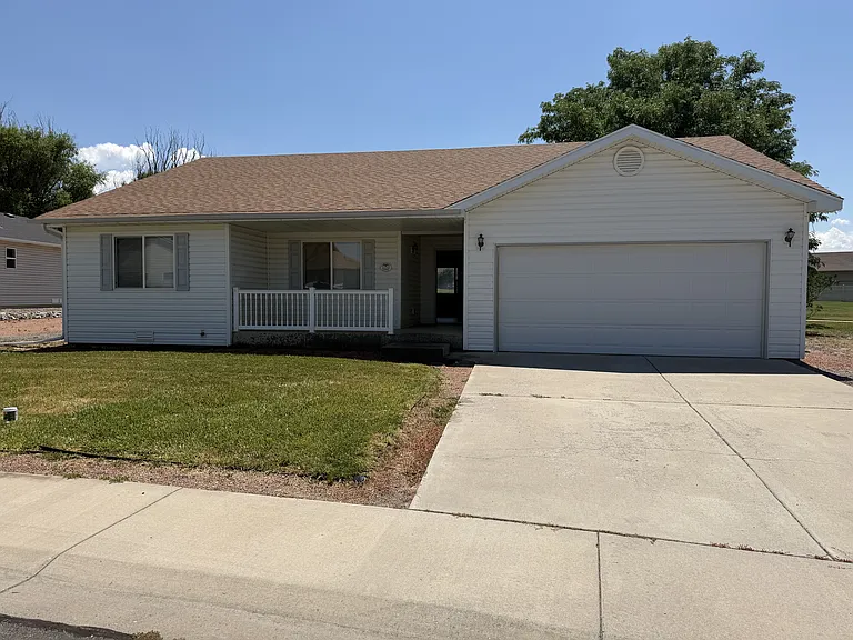 2112 Mead Ln — Photo 18
