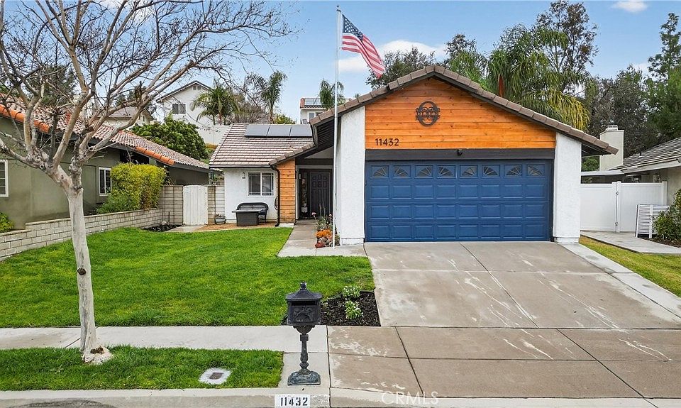 1st image of 11432 Mount Baxter St