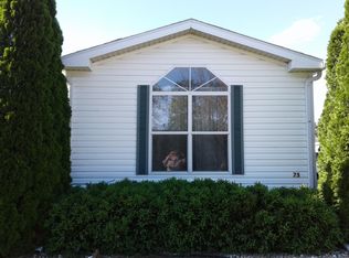 75 Partridge Ln, Beecher, IL 60401