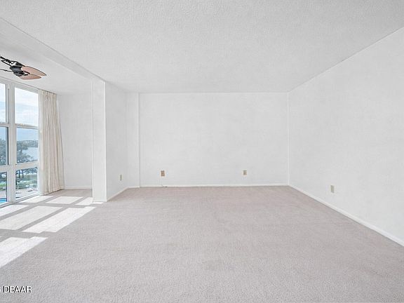 3rd image of 1224 S Peninsula Dr APT 415