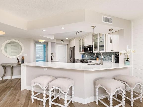 5th image of 5281 Isla Key Blvd S APT 106