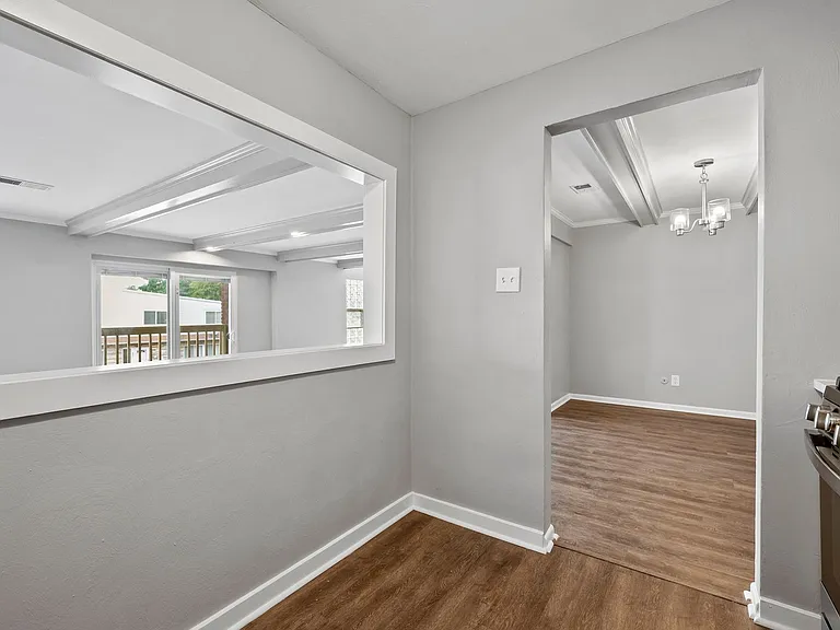 4608 Coleridge Street — Photo 10