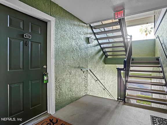 2nd image of 7701 TIMBERLIN PARK Boulevard #927