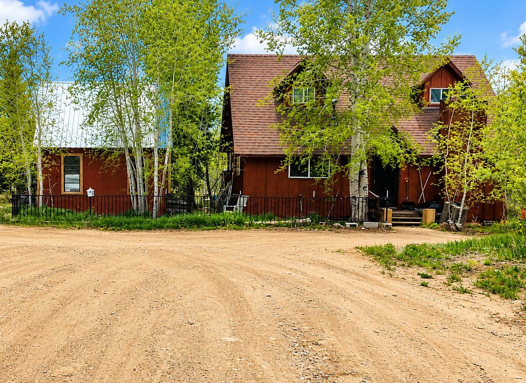214 F Rd - Property Image