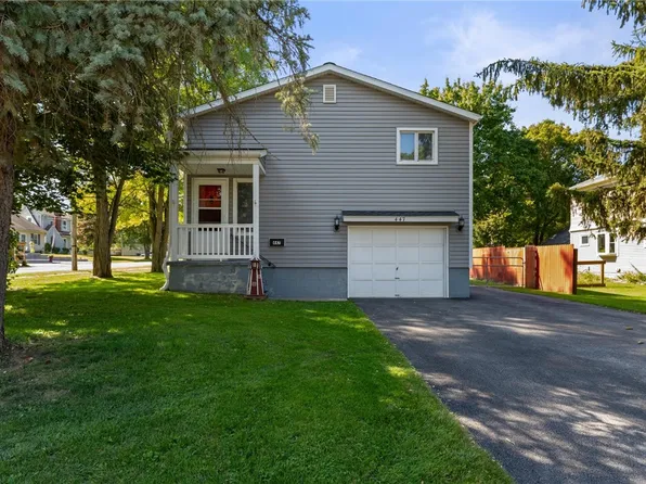 447 West Ave, Newark, NY 14513