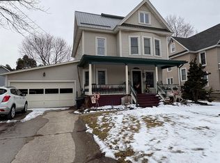 16 Clark St, Massena, NY 13662
