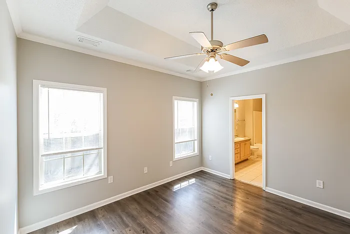 1571 Spencer Dr — Photo 6