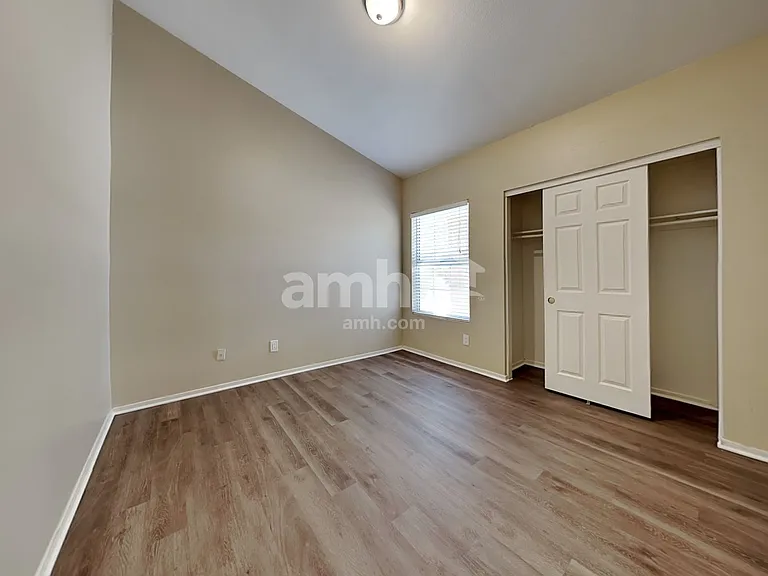 1214 E Artesian Way — Photo 13