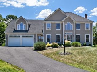 27 Victoria Ln, Windham, ME 04062