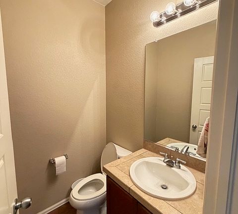 5th image of 13785 Spruce Way
