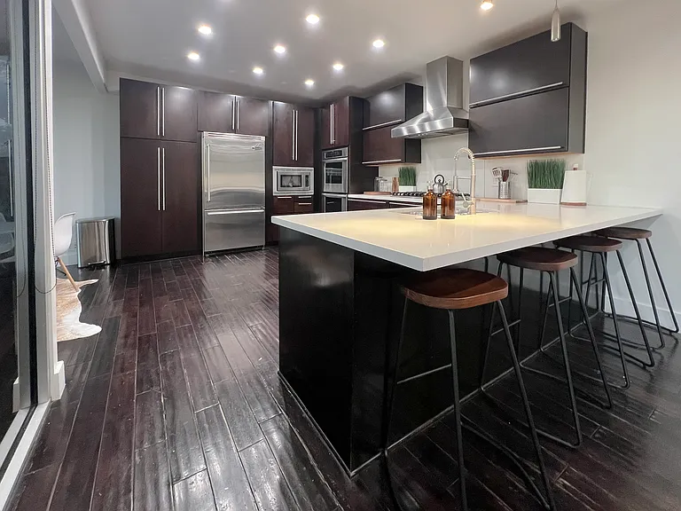 3319 Wrightwood Dr — Photo 34
