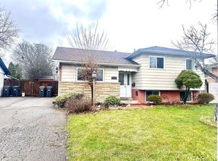 52 Flowertown Ave, Brampton, ON L6X 2K7