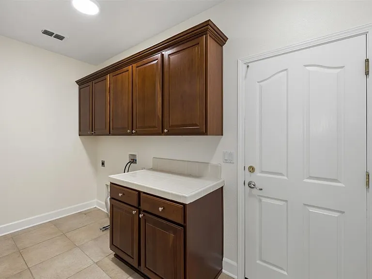 2100 Lamego Way — Photo 14