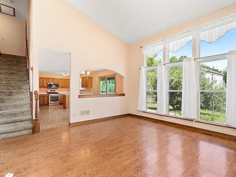2204 Brindlewood Dr — Photo 4