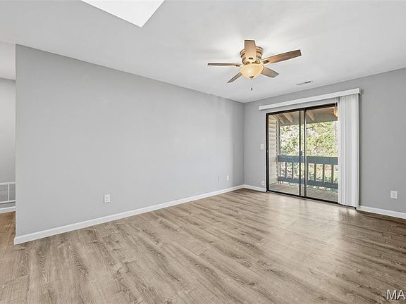 4th image of 1442 Summergate Pkwy #S