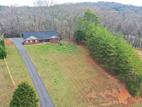 3rd image of 1011 Kenneth Overlook