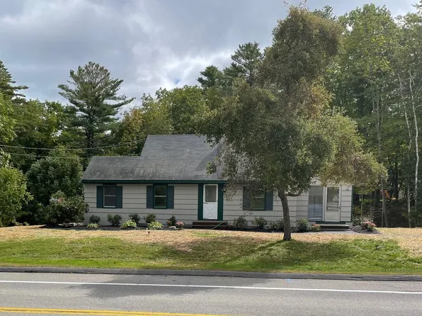 77 Middle Road, Falmouth, ME 04105