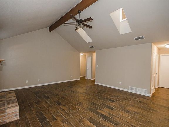 3rd image of 7201 Windcrest Ct E