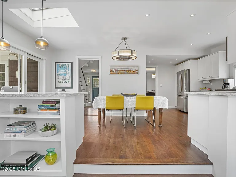 60 Lockwood Ave — Photo 12