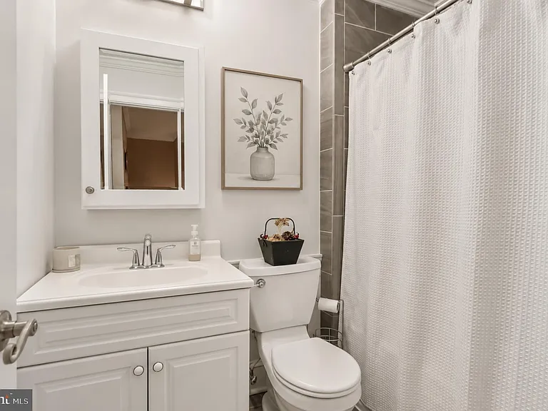 12713 Verda Dr — Photo 11