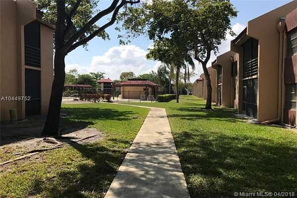Home For Sale In FAIRVIEW OF CALF CL CONDO