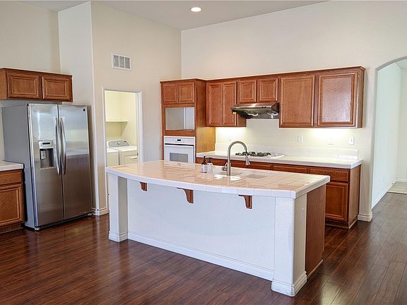 4th image of 6490 Hunter Rd